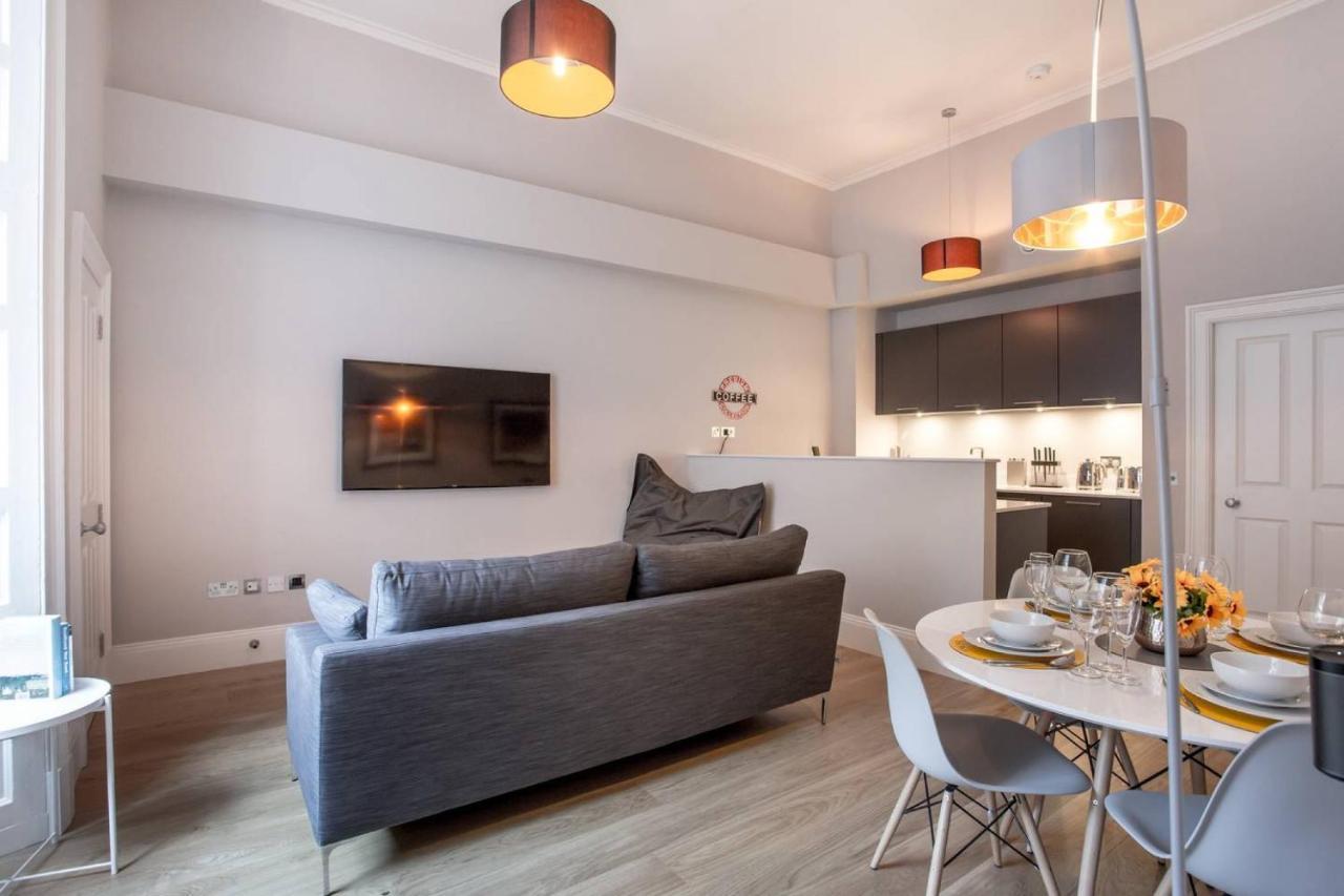 Altido Stylish 1-Bed Flat In The Heart Of New Town Appartement Edinburgh Buitenkant foto