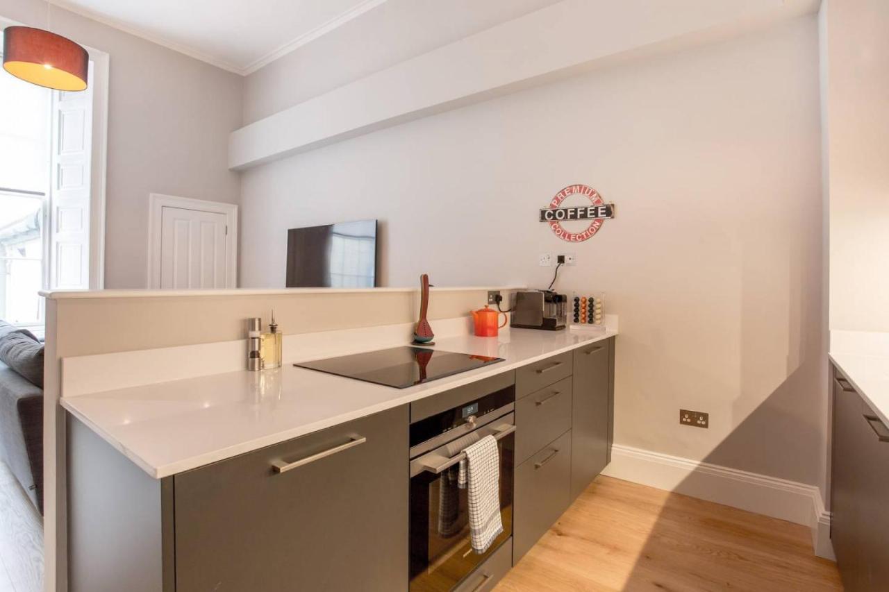 Altido Stylish 1-Bed Flat In The Heart Of New Town Appartement Edinburgh Buitenkant foto