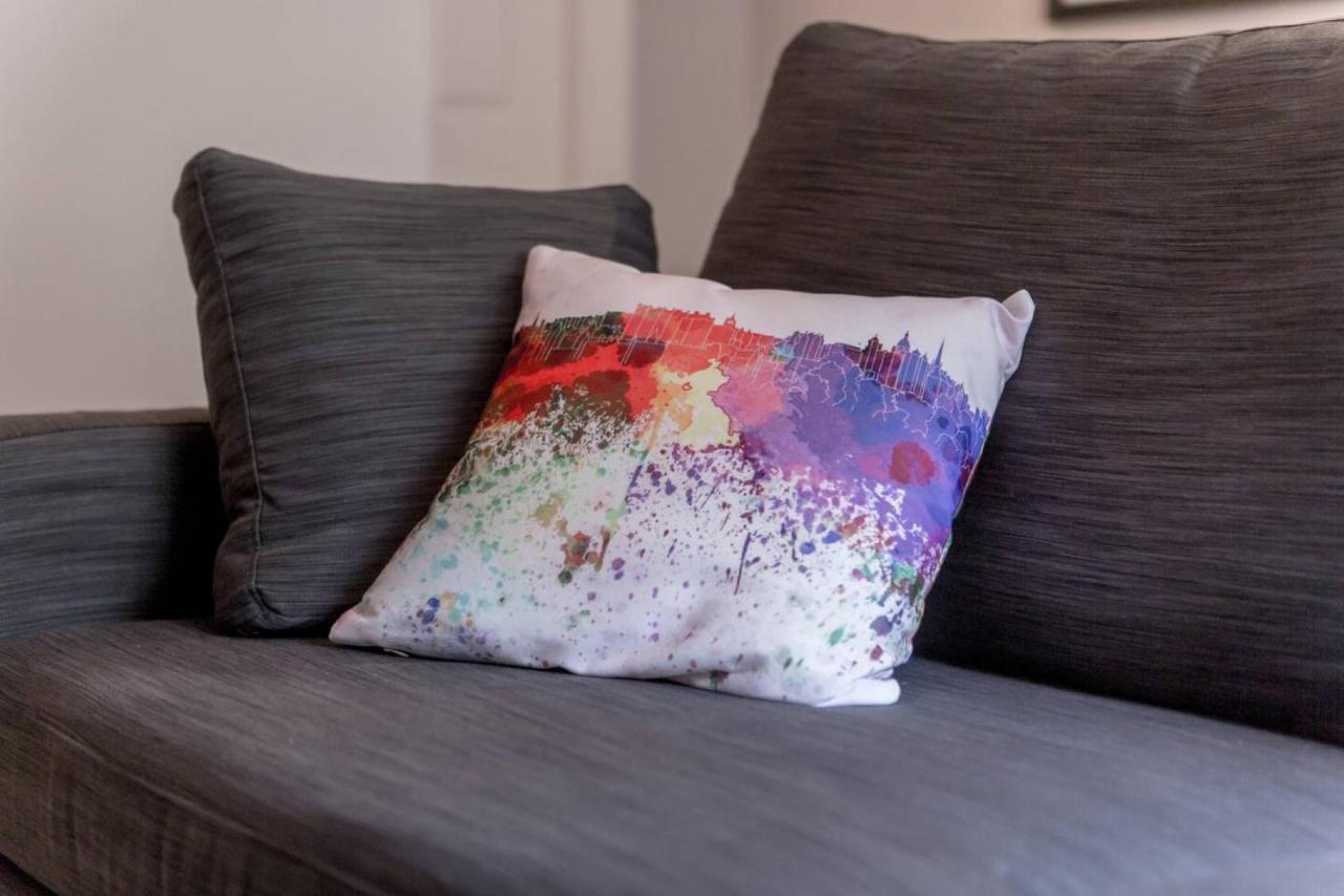 Altido Stylish 1-Bed Flat In The Heart Of New Town Appartement Edinburgh Buitenkant foto