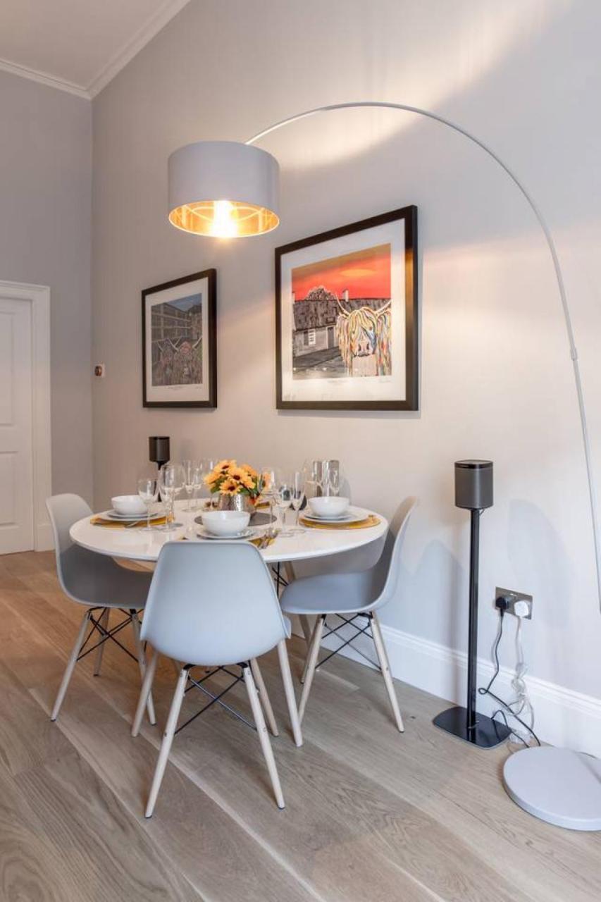Altido Stylish 1-Bed Flat In The Heart Of New Town Appartement Edinburgh Buitenkant foto